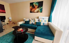 Luxurious Landing Apartment